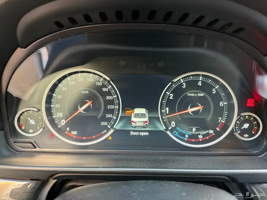 للبيع قطع BMW M5 99