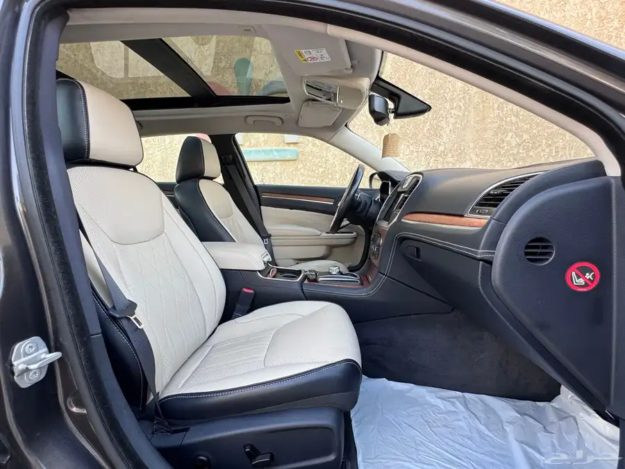 كرايزلر C300 2020 فل كامل 21