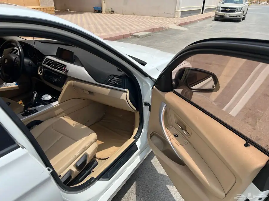 بي إم دبليو BMW F30 - 320i 6