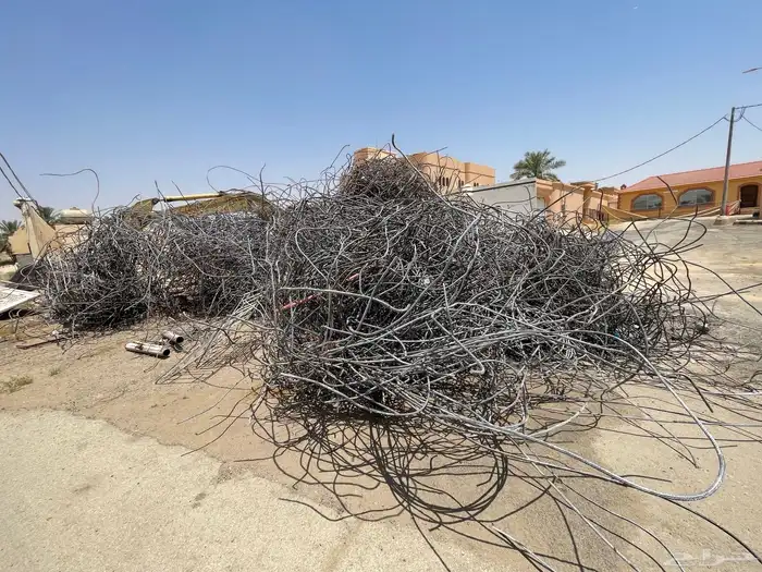 حديد تسليح صافي نظيف وكميته كبيره 4