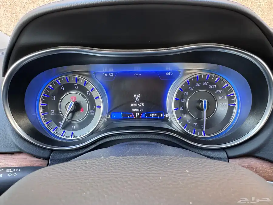 كرايزلر C300 2020 فل كامل 27