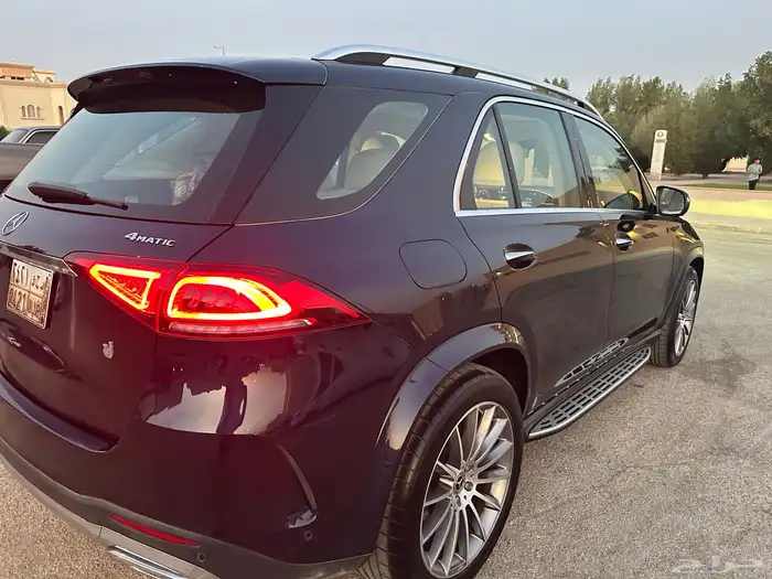 مرسيدس GLE450 جفالي موديل 2022 نظيف عالشرط 4