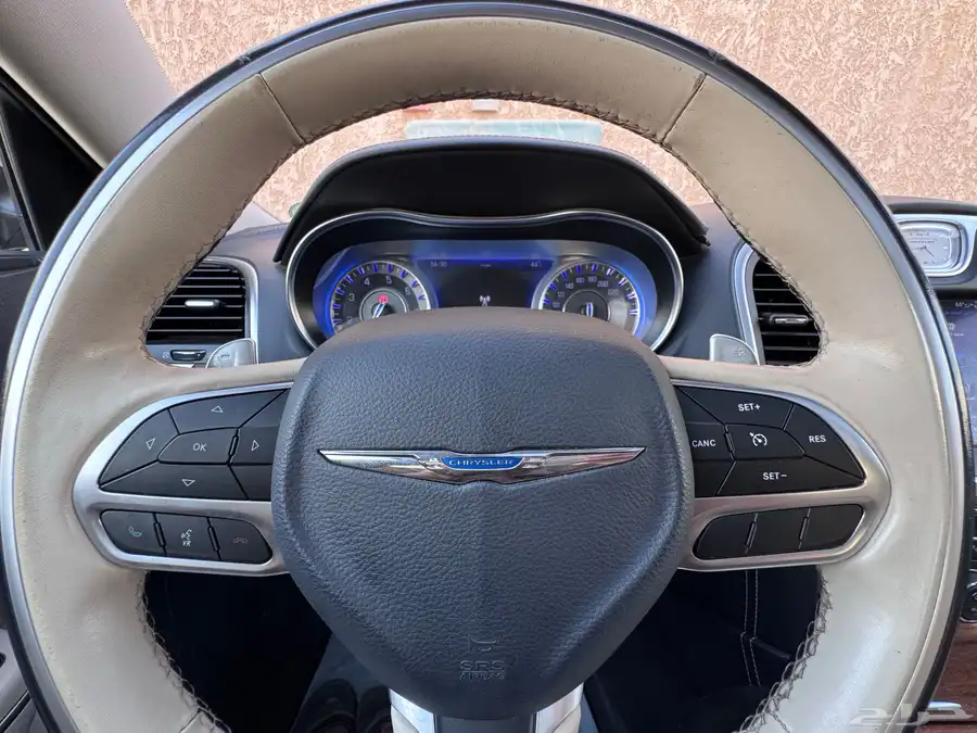 كرايزلر C300 2020 فل كامل 17