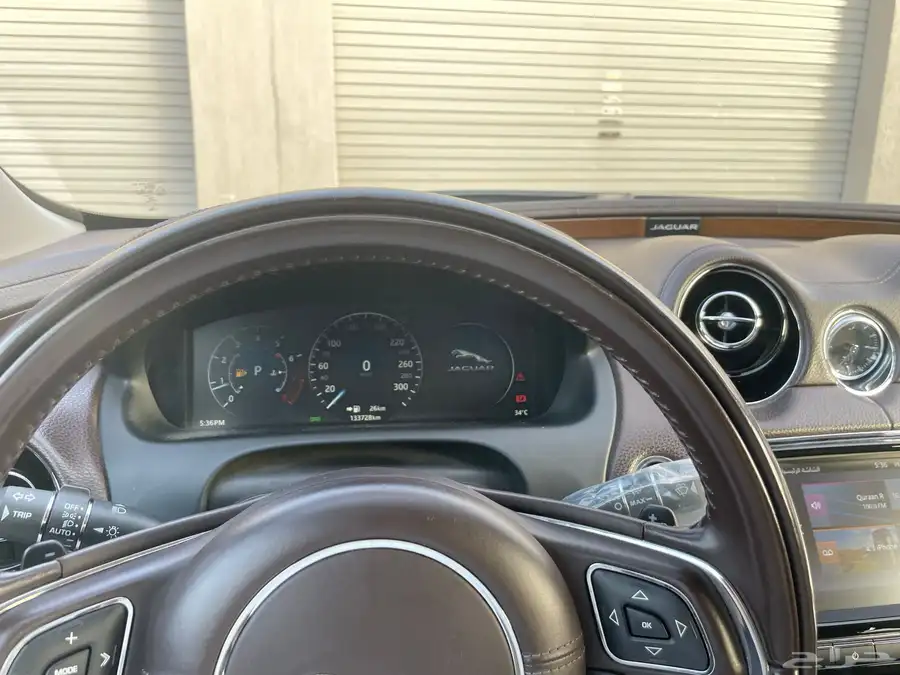 Jaguar XJ 2016 18