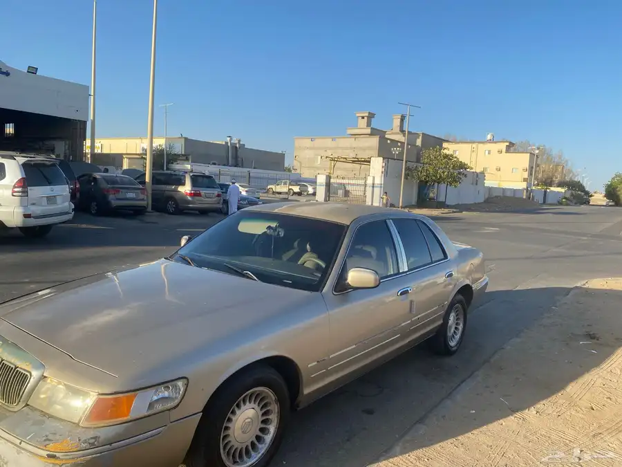 فورد موديل 99 مجدد للبيع على السوم 5
