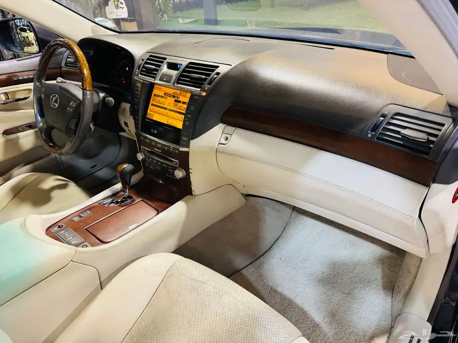 لكزس ( LS 460 ( 2011 7