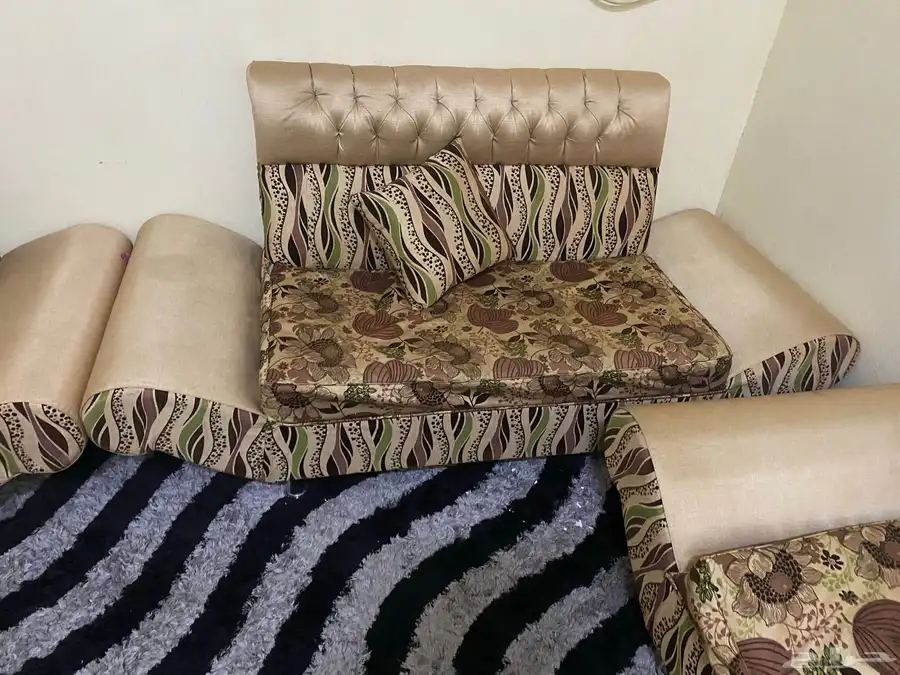 كنب للبيع 1