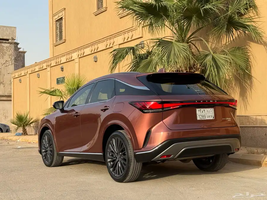 لكزس RX 350 فل كامل سعودي 2023 ( بحالة الوكالة ) 3