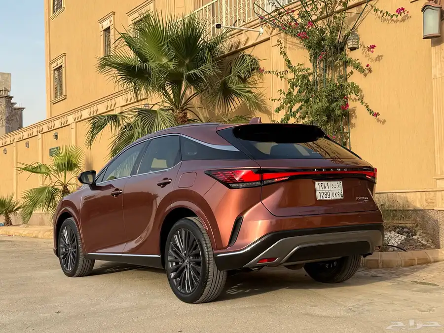 لكزس RX 350 فل كامل سعودي 2023 ( بحالة الوكالة ) 4