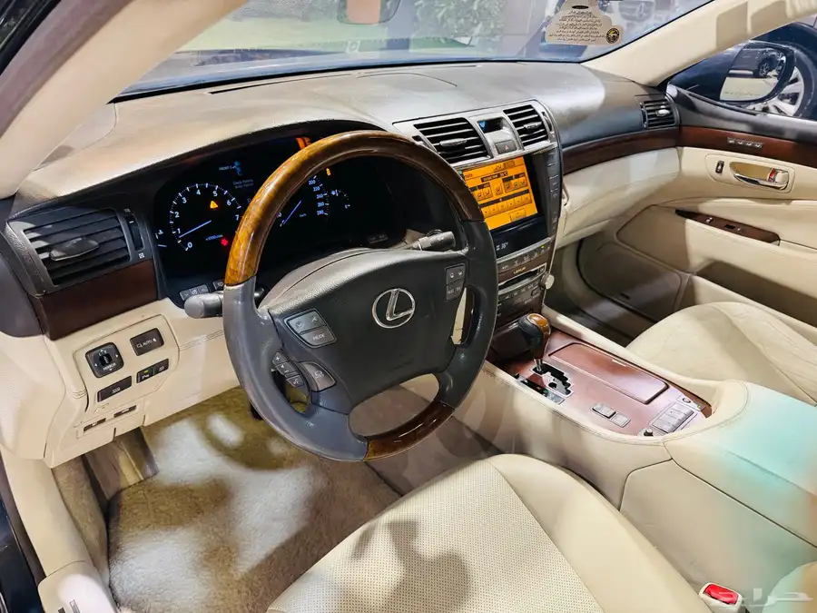 لكزس ( LS 460 ( 2011 4