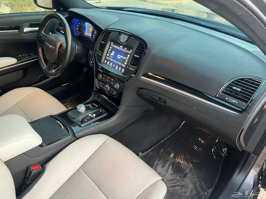 كرايزلر 300S 2021 (بحالة ممتازة) 18