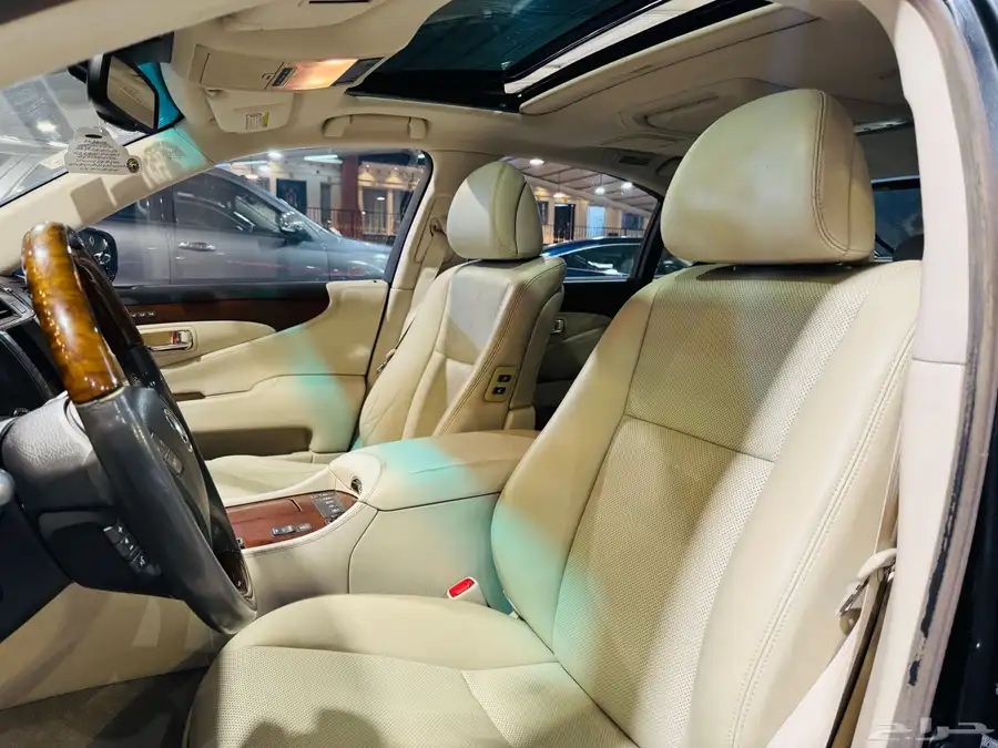 لكزس ( LS 460 ( 2011 9