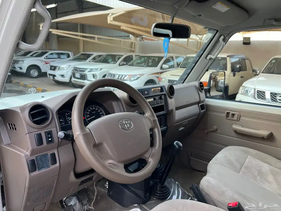 شاص 2016 ديزل غمارتين ممشى99.000 نظيف جدا قمة الاطلال 55