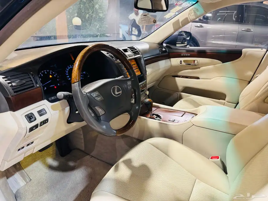 لكزس ( LS 460 ( 2011 5