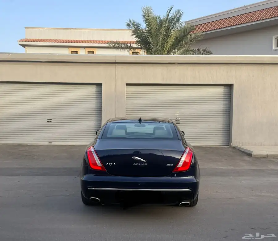 Jaguar XJ 2016 6