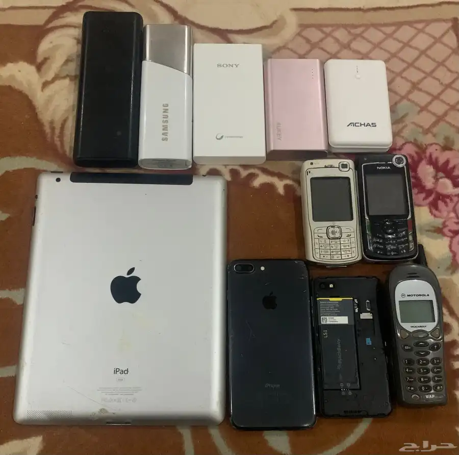 للبيع جوالات وشواحن 0