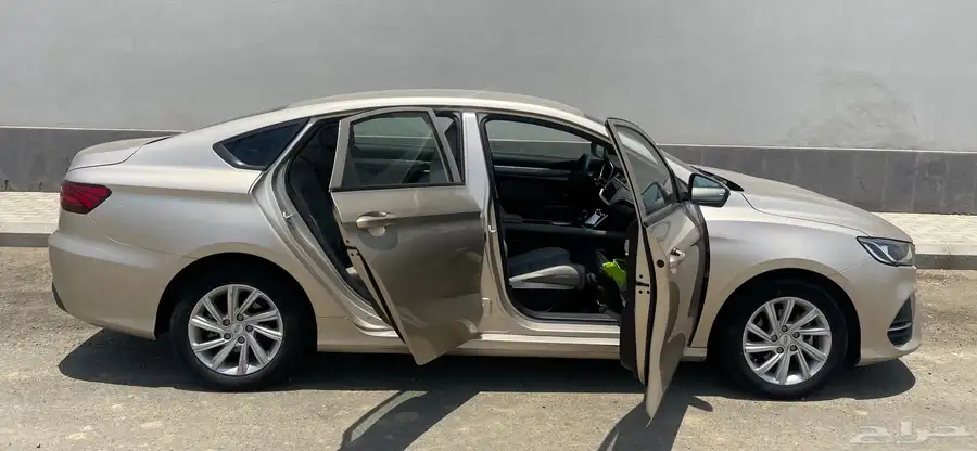 جيلي_بينراي_2022_نص فل 62