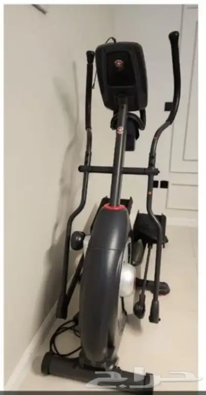 دراجة تمارين رياضية شبه جديدة 2