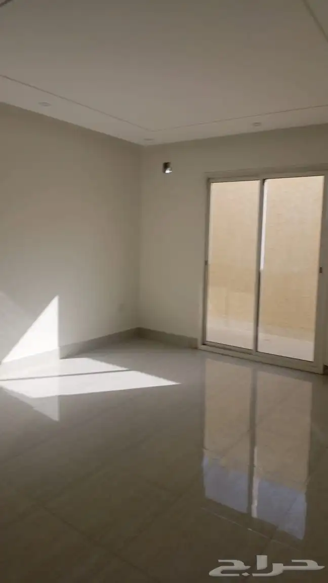 شقة أرضية للإيجار 10