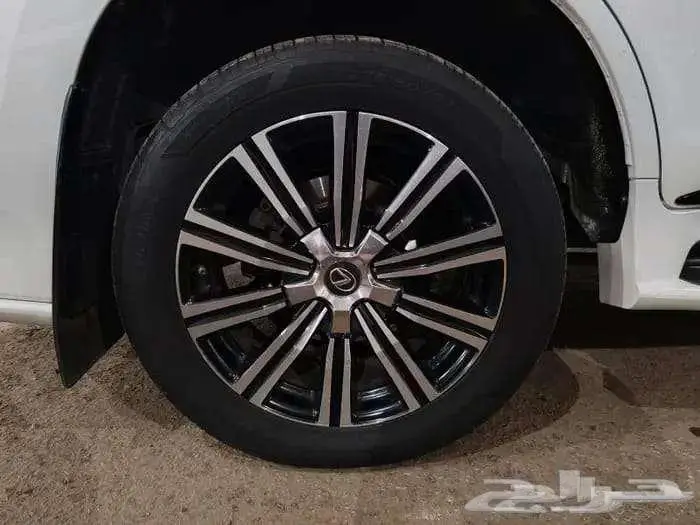 جيب لكزس 2019 21
