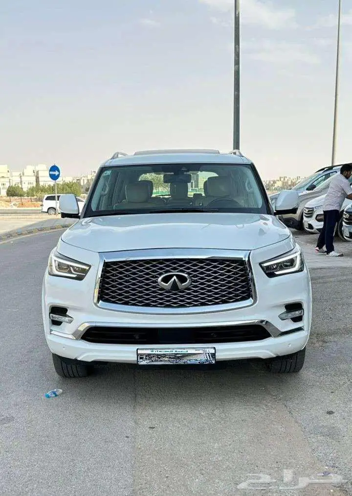 اينفينيتي QX80 2019 فل كامل 0