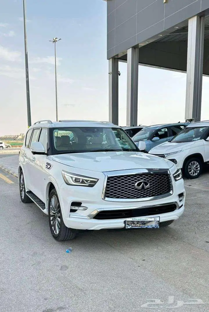 اينفينيتي QX80 2019 فل كامل 2