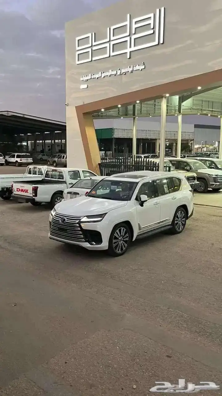 عرض اليوم فقط لكزس LX600 BB 2025 نقد وتقسيط بأفضل سعر 0