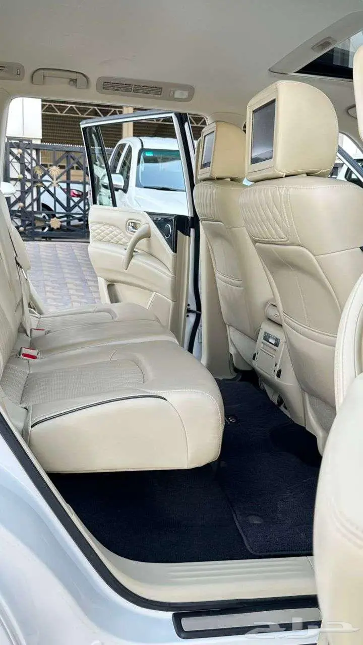 اينفينيتي QX80 2019 فل كامل 16
