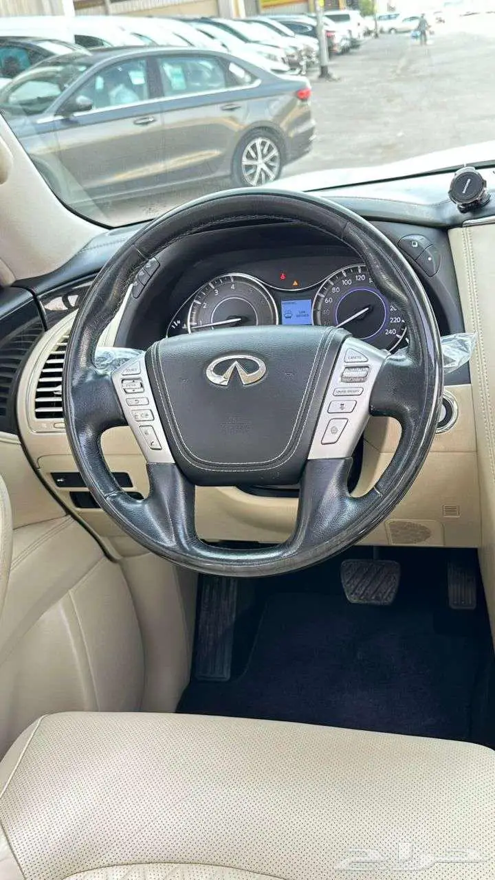 اينفينيتي QX80 2019 فل كامل 8