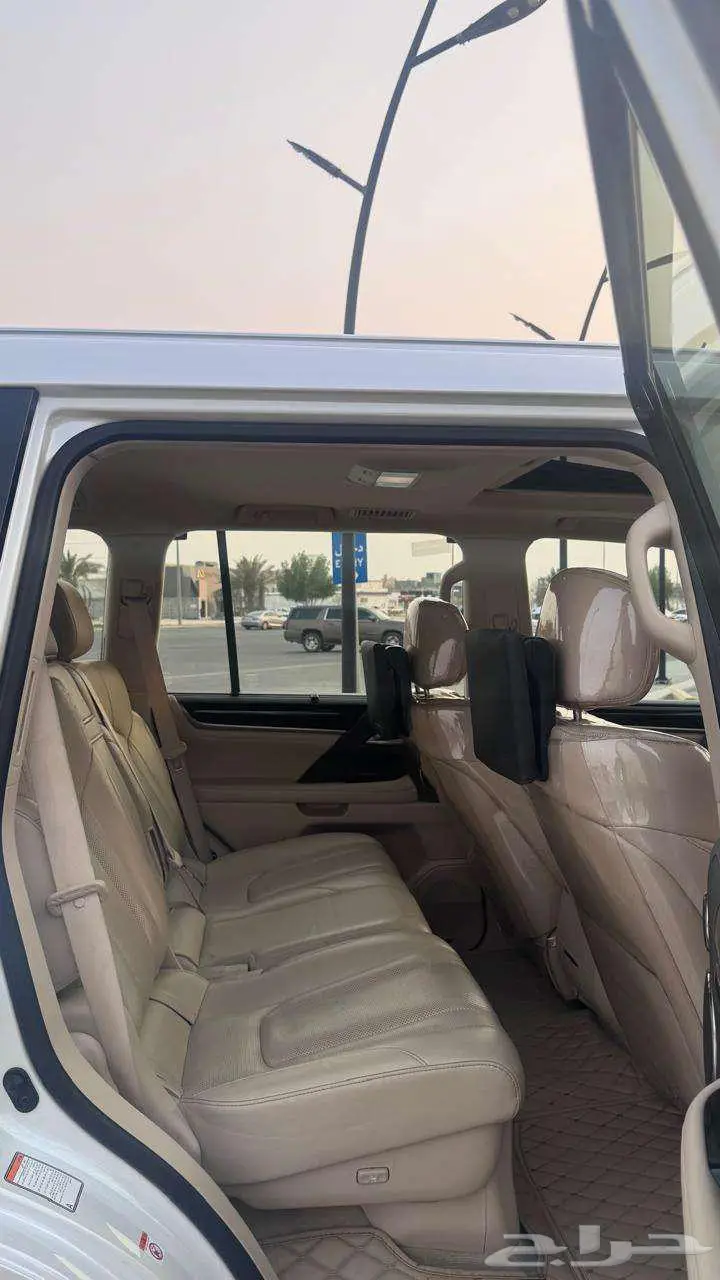 لكزس 2018 LX570 12