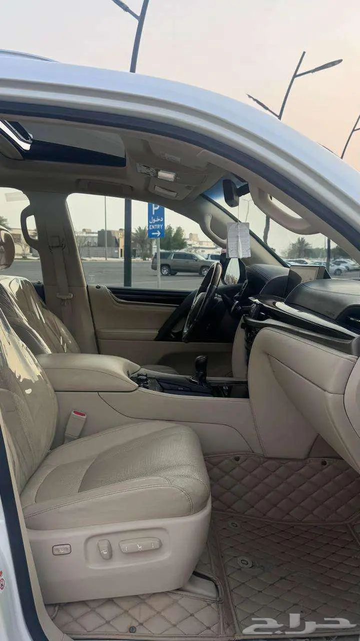 لكزس 2018 LX570 15