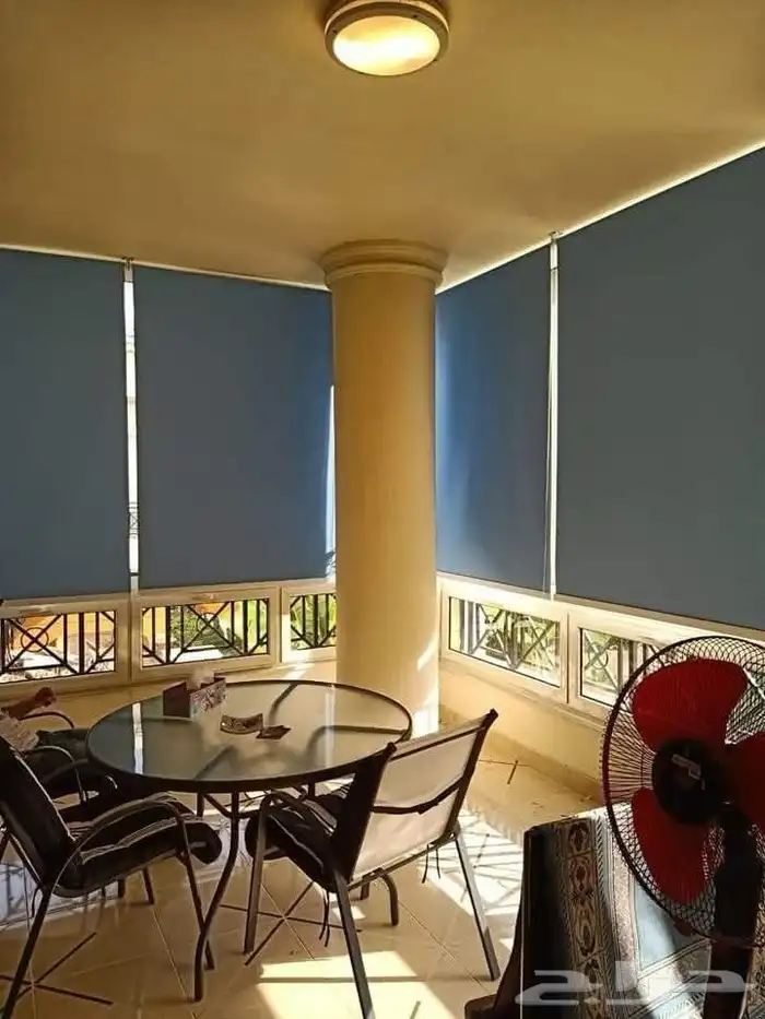 ستائر رول يدوي وكهربائي ستاير رول مع ضمان 9