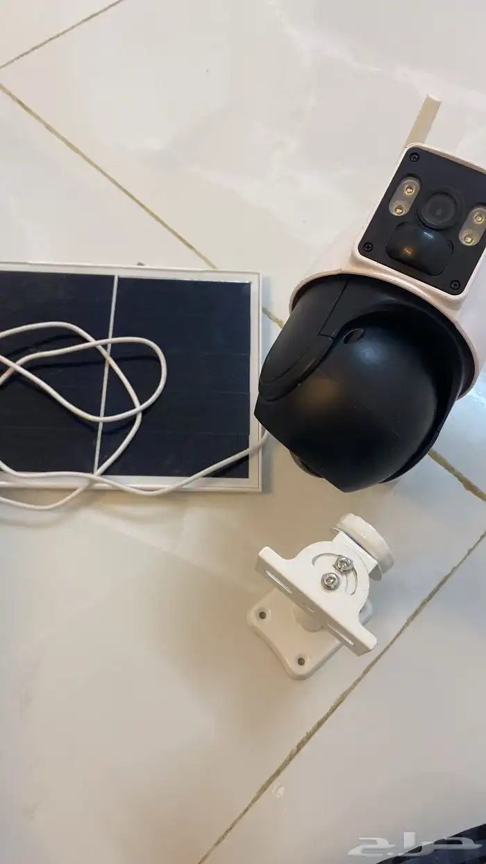 كاميرا على الطاقة الشمسية 0