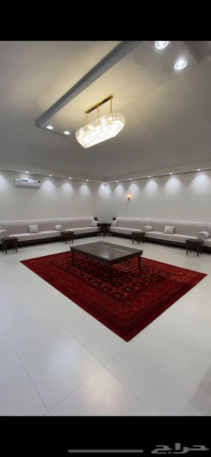 استراحة للايجار vip 8