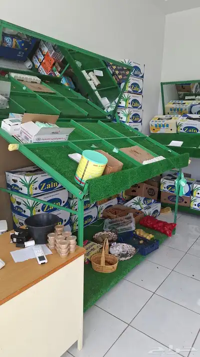 ثلاجة واستاندات خضار للبيع 2