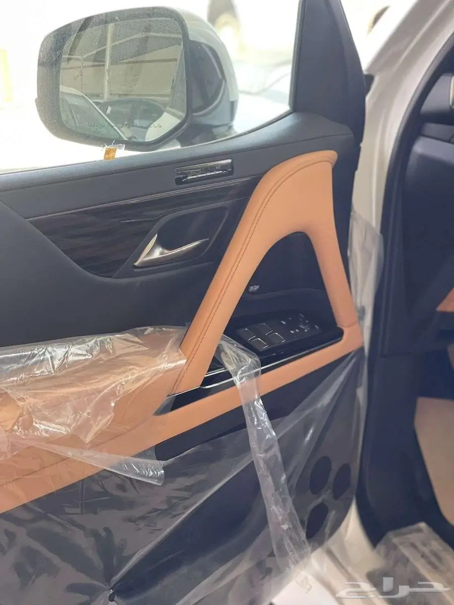 لكزس LX600 BB بنزين 2025 - عروض 50 50 27