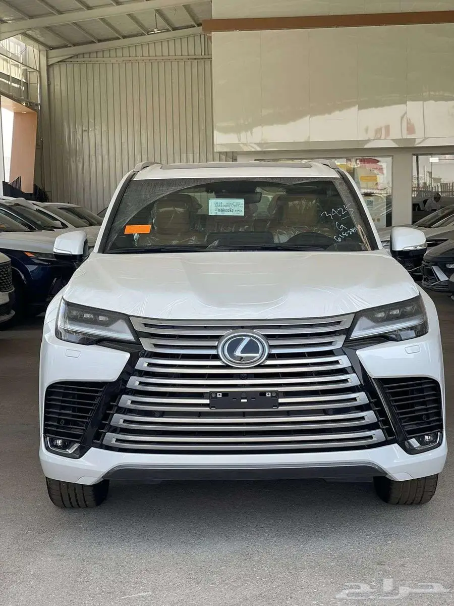 لكزس LX600 BB بنزين 2025 - عروض 50 50 3