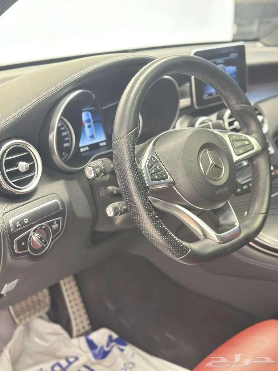 مرسيدس GLC 250 وكاله فل كامل 2019 8