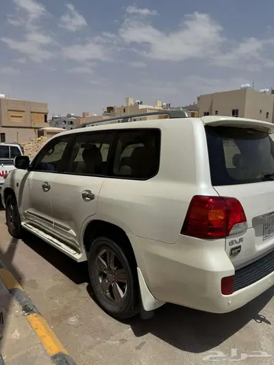 لاند كروزر جي أكس أر 2015 V8 0