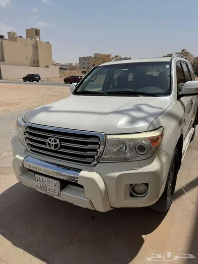 لاند كروزر جي أكس أر 2015 V8 5