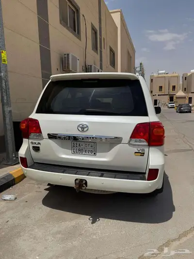 لاند كروزر جي أكس أر 2015 V8 4