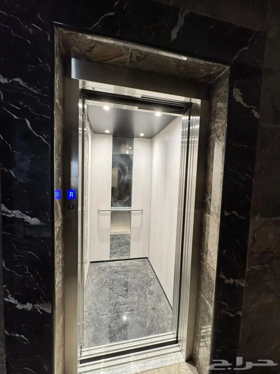 للبيع عماره بمدخول 12 فى الميه 8