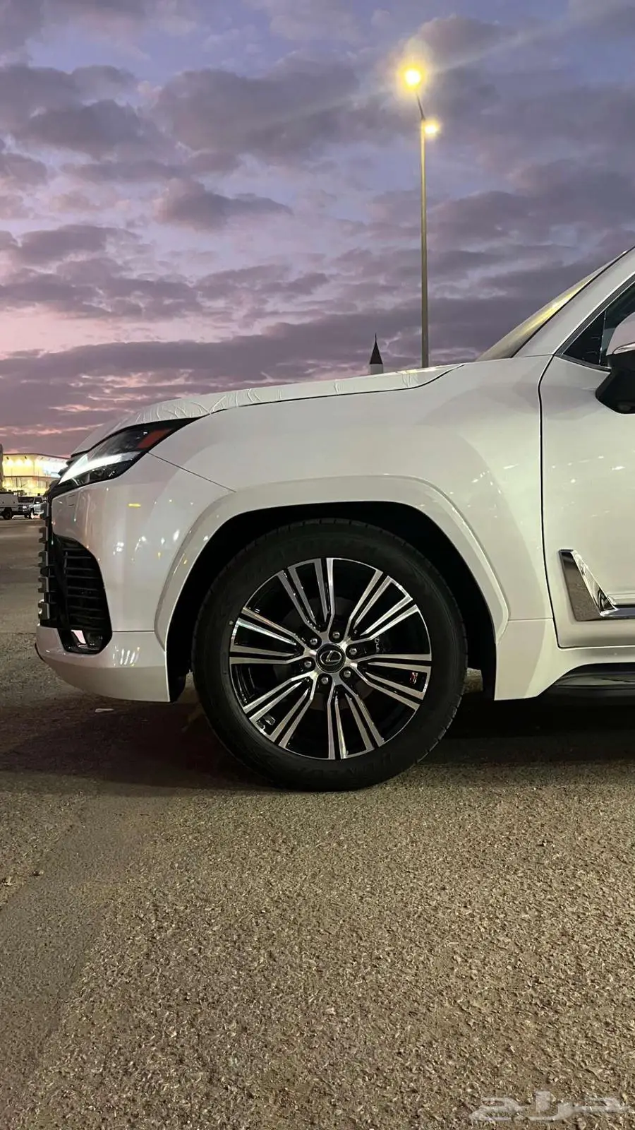 لكزس LX600 BB بنزين 2025 - عروض 50 50 10