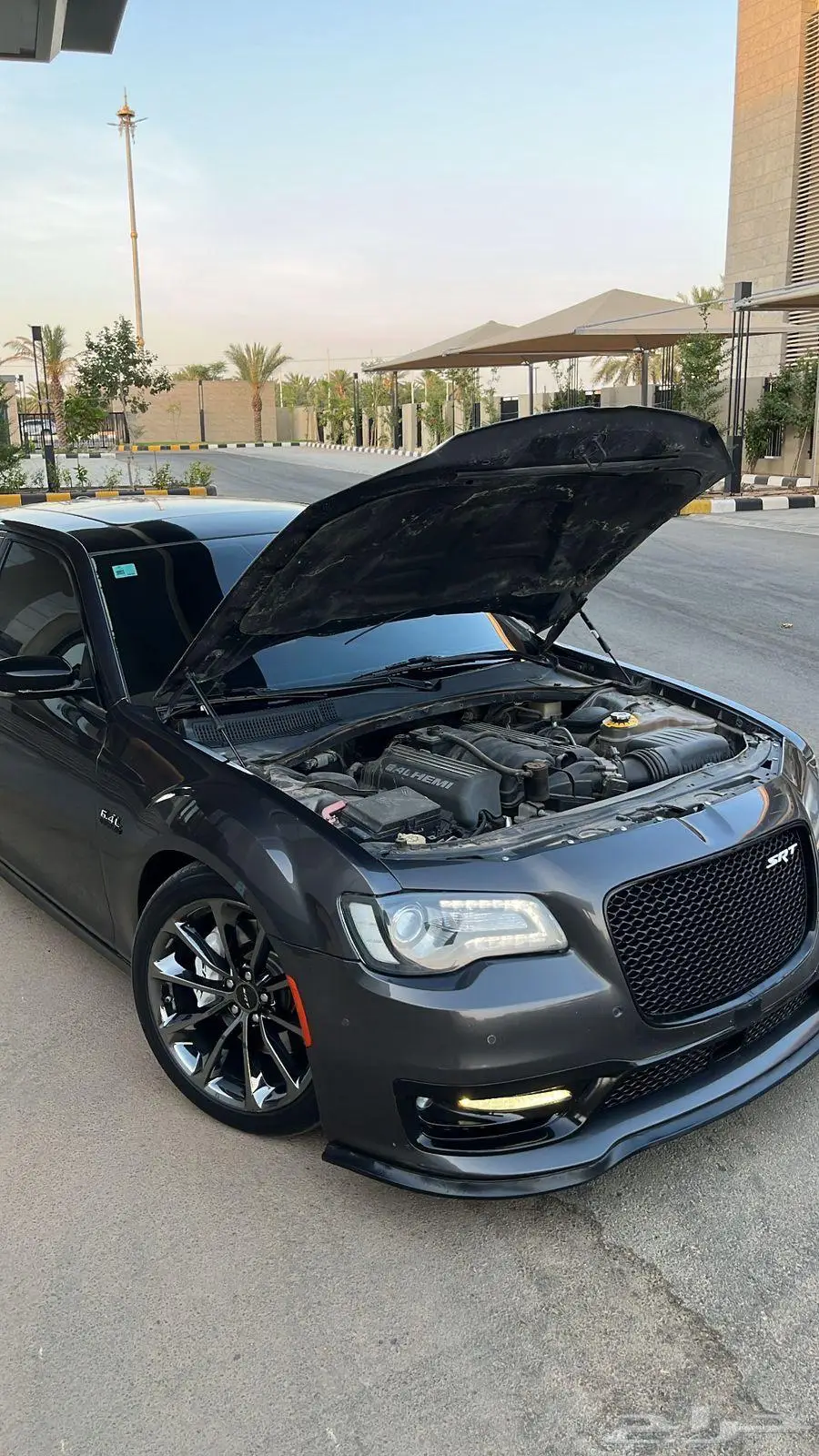 كرايسلر SRT 2016 6.4بلاك اديشن 10