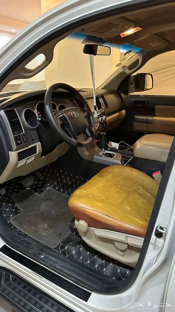 للبيع ساكويا 2015 SR5 3