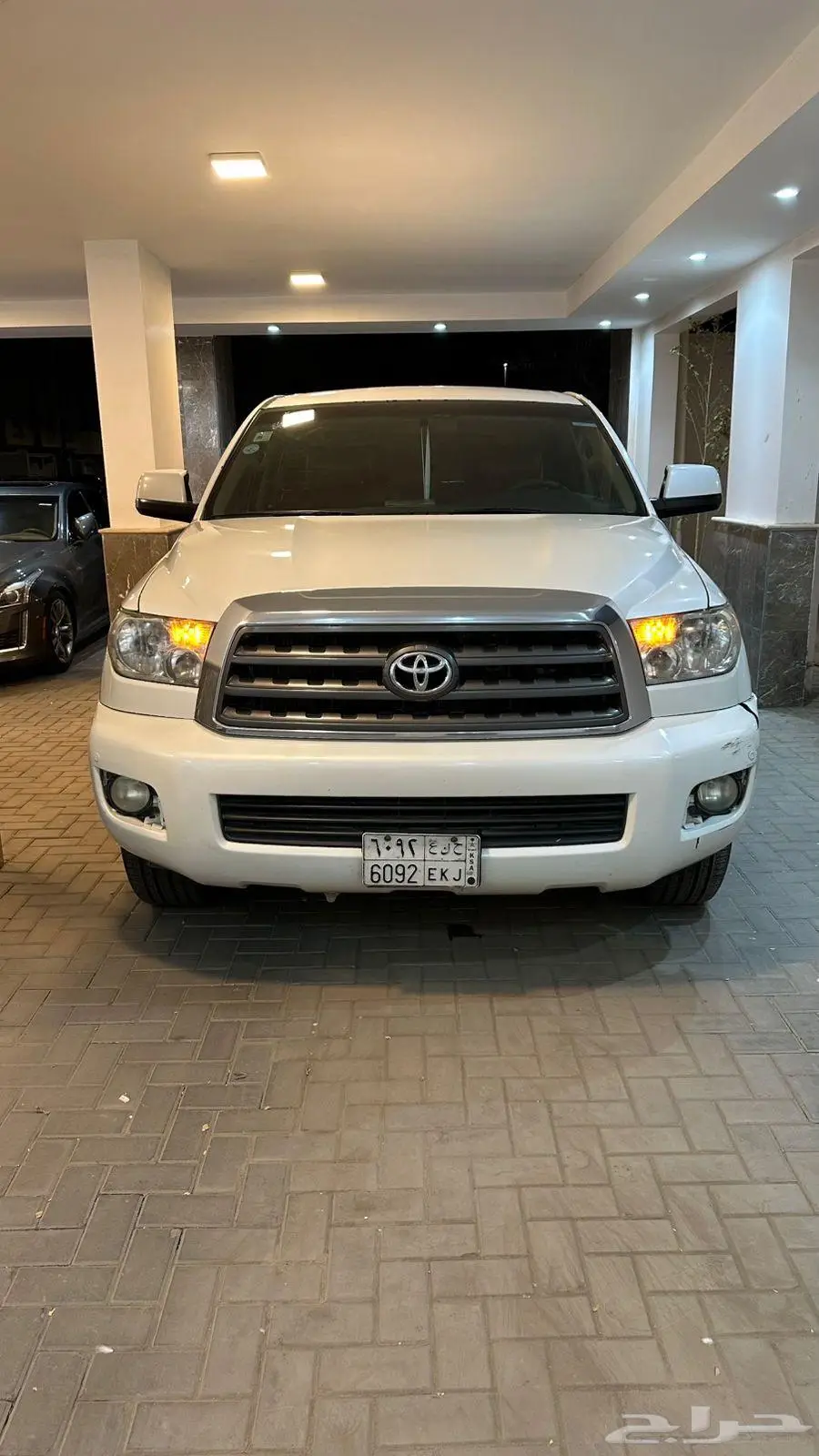 للبيع ساكويا 2015 SR5 7