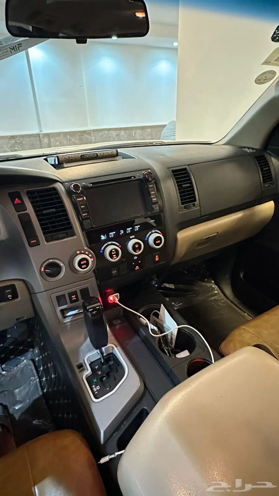 للبيع ساكويا 2015 SR5 5