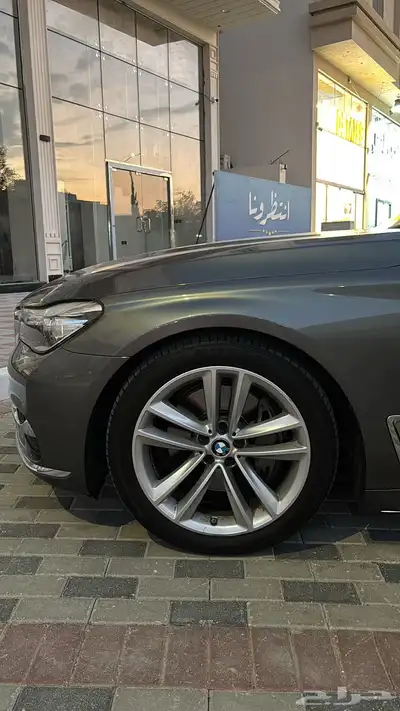 بي ام دبليو 740 2019 تم البيع 41