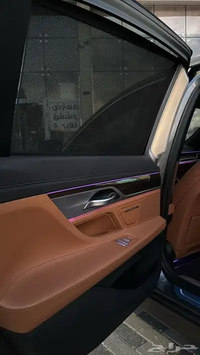 بي ام دبليو 740 2019 تم البيع 32