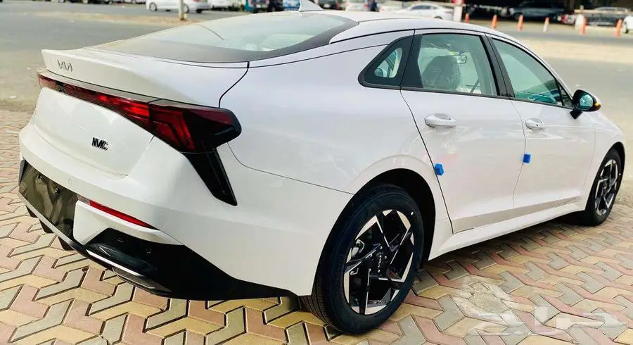 كيا كي 5 ستاندر مطور فتحة او بدون تقسيط او كاش 5